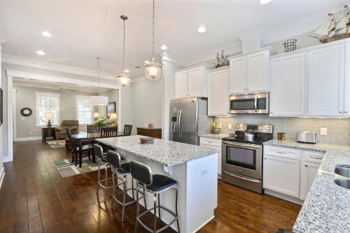 504 E Gwinnett