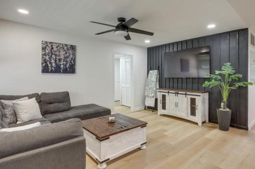 6 Mi to Dtwn! Jacksonville Gem w/Outdoor Oasis
