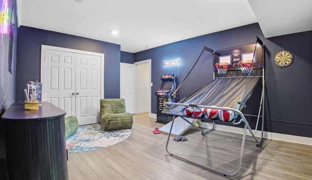 7-bedroom house in amazing Atlanta with cool AC for comfort