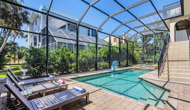7BR Luxury Captiva Retreat with Private Pool & Spa, Steps to Beach
