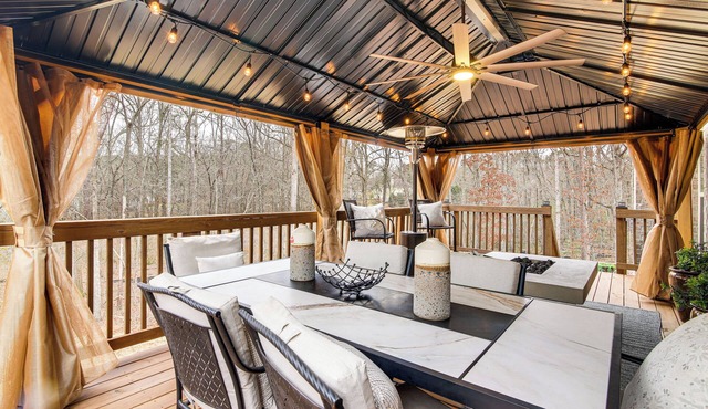 9 Mi to Mystic Falls Tours! Spacious Group Getaway
