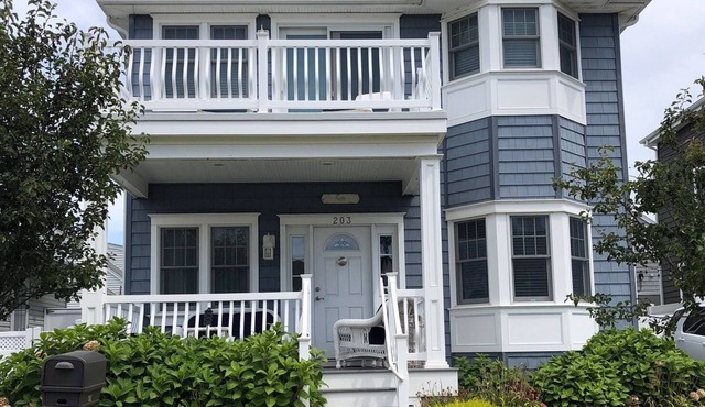 9-year old house in Margate NJ - perfect for large families