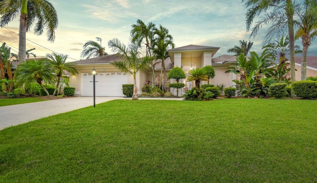 A great waterfront escape with amazing views and features!