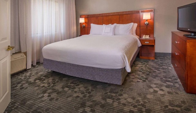 A Luxurious Retreat for Romantic Couples!