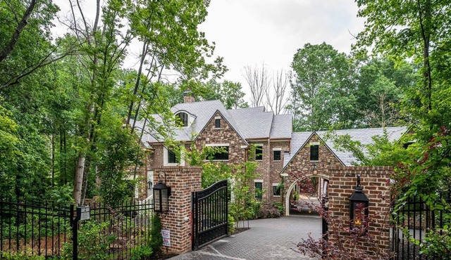 Adams Mansion 10,000 Sqft 6BD/7BA - 15min to Airport