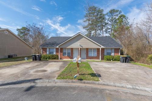 Amazing 2 Bed 2 Full Bath Entire Home West Rome