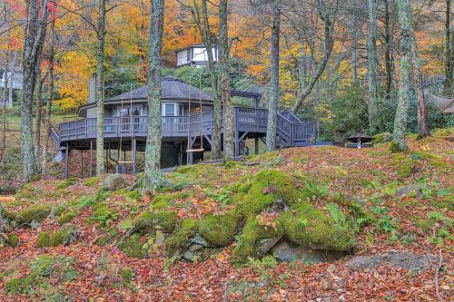 Amazing Treehouse Chalet at Sugar Mountain Resort