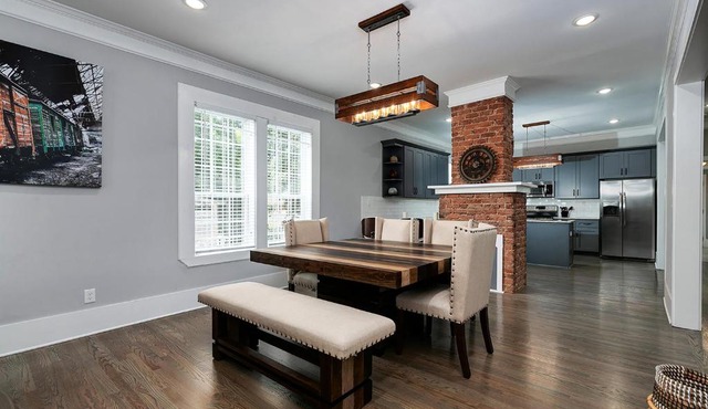 Atlanta Luxury Vacation Home by Downtown & Airport