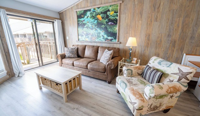 August 2026 Big Savings! 1BR/1BA Dog-Friendly Townhome, Near State Park