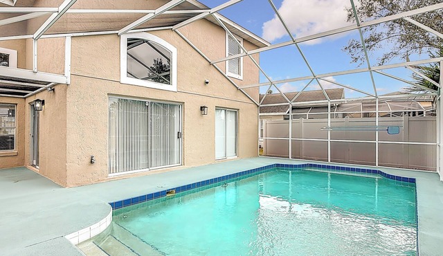 Awesome 4-bedroom house with AC in charming Kissimmee