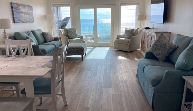 AWESOME BEACHFRONT townhouse! RENOVATED, Spectacular VIEWS! Pet Friendly!