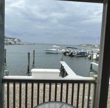 Bayfront Condo with unbelievable sunsets!