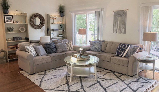 Beach Block, 3 Bedroom Retreat with comforts of home