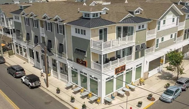 Beach Block Southend of Sea Isle The Cove