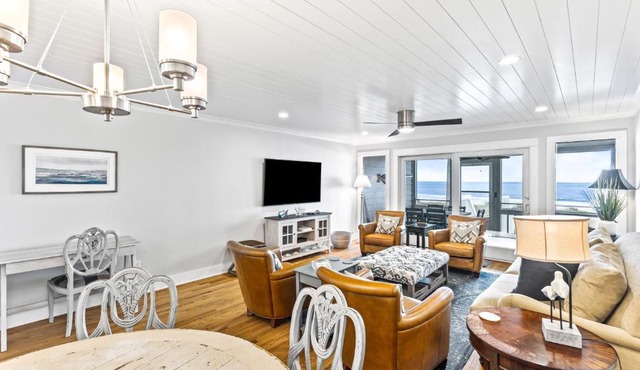 Beach Club Villa 32 - Newly Renovated! Direct Oceanfront
