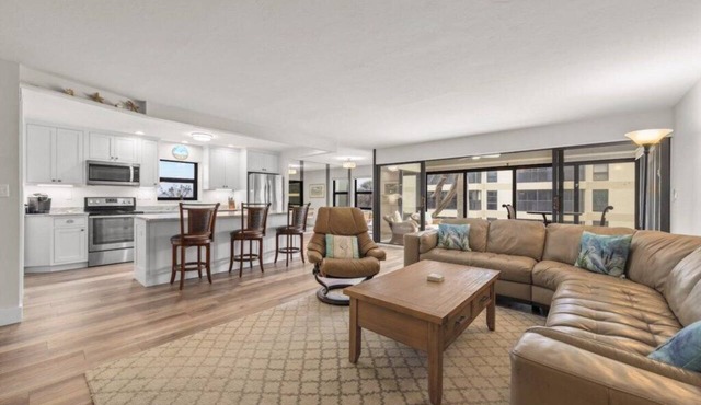 Beachfront Condo on West Gulf Drive with Stunning Gulf Views