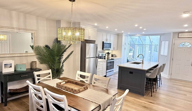 Beachwalk 165 - Renovated villa just steps from beach & pool in Shipyard HHI