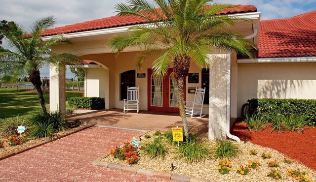 Beautiful 2 bedroom unit at resort, sleeps 6