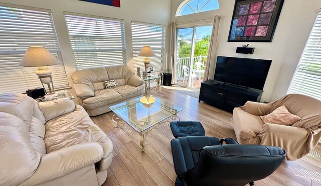 Beautiful 3 Bedroom, 3 Bath Home on Nettles Island