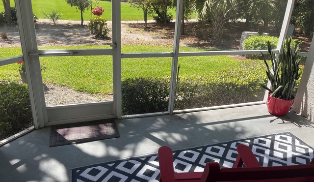 Beautiful 3 bedroom condo in Hammock bay Naples - two miles from Marco Island