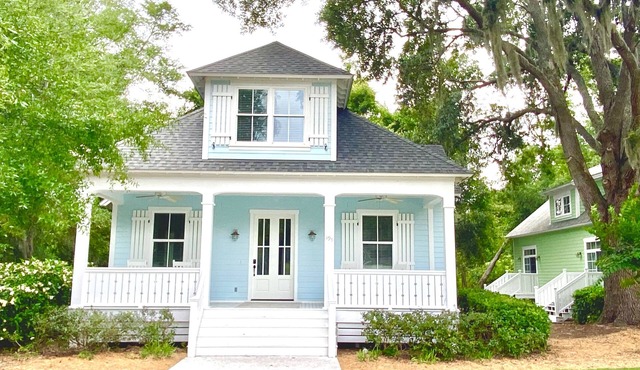 Beautiful Cottage on Hilton Head Island, Blue