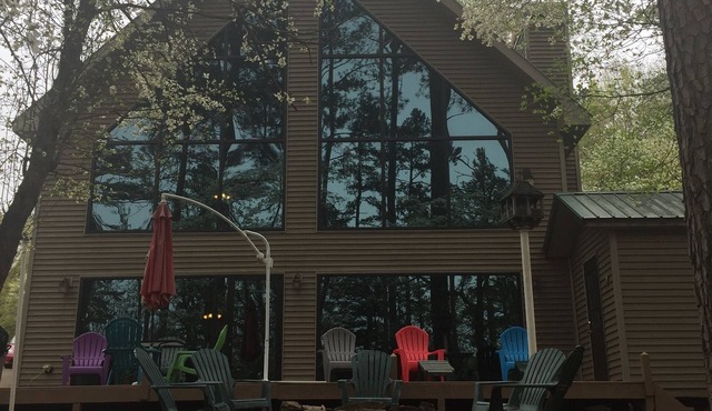 Beautiful house on Lake Hartwell! Water year round!