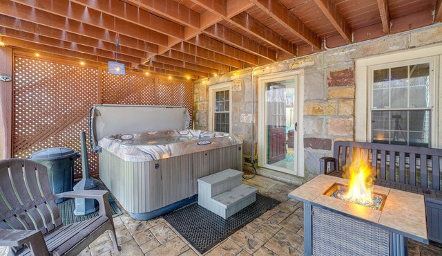 Beckley Studio w/Private Hot Tub & Home Gym!