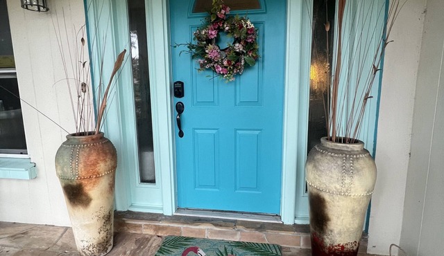 Belleair Bliss Enjoy this Charming Beach home in Belleair Bluffs, Largo, Fl.