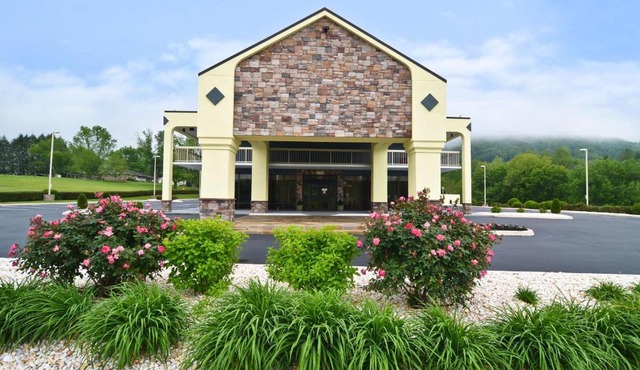Best Western Cades Cove Inn