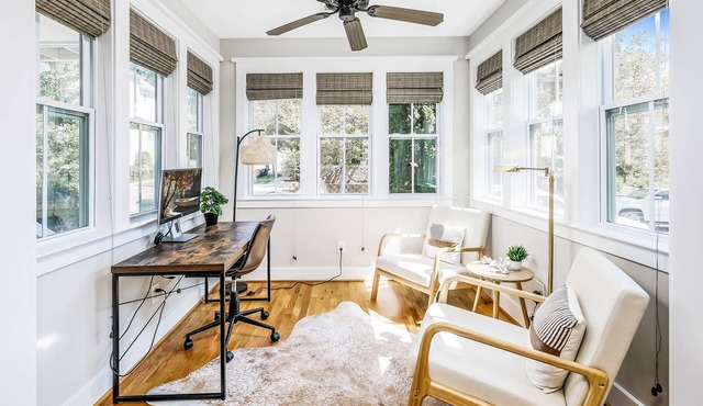 Boho Retreat Steps From Downtown Porch Parking