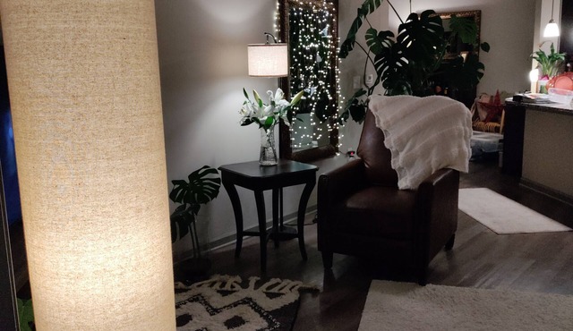 Boho Treehouse 1-bedroom apartment ALPHARETTA, HALCYON, BIG CREEK GREENWAYn