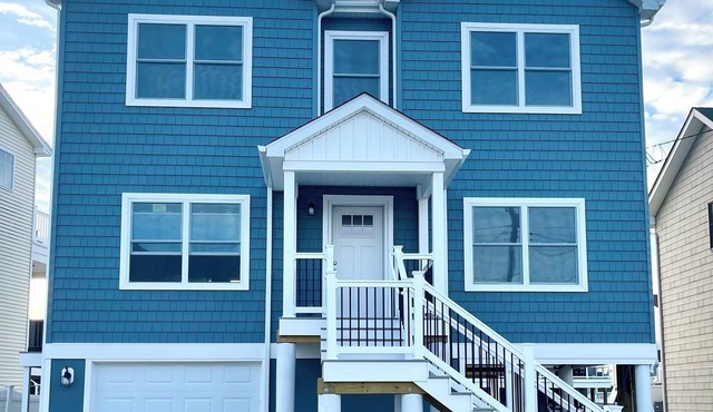 Brand New Waterfront Coastal Getaway