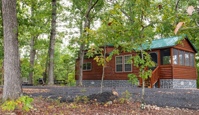 Breathtaking 2BR escape w/scenic views & firepit