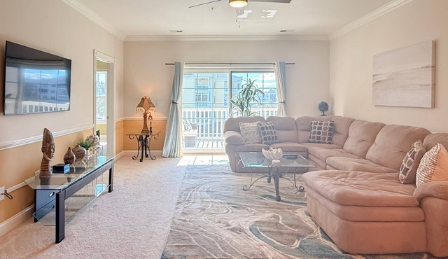 Bright & Breezy Myrtle Beach Getaway | 2BR w/Private Balcony Overlooking Pond