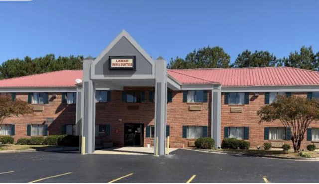 Budget Inn, Hwy 41