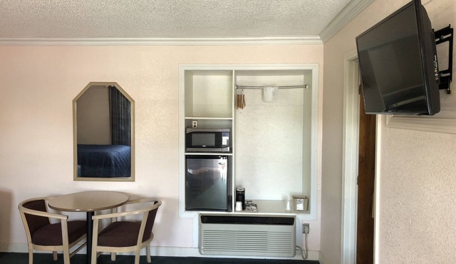 Budget Inn
