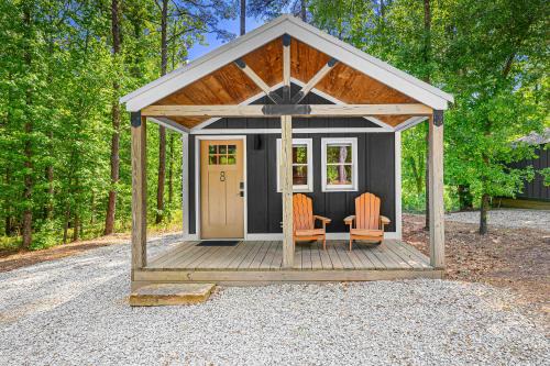 Cabin #8 Studio with Kitchenette
