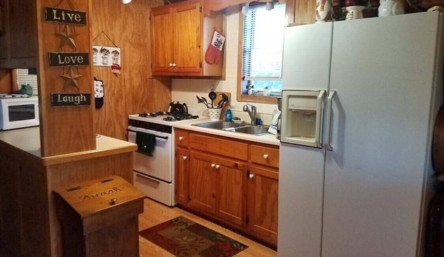 Cabin near Appalachian Trail