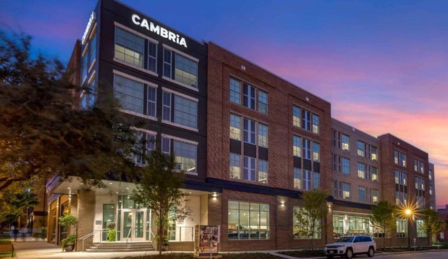 Cambria Hotel Columbia Downtown the Vista