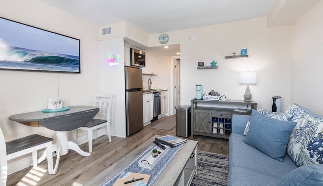Cape Cod Inn Condos 307- Cocktails & Dreams with Ocean + Pool Views