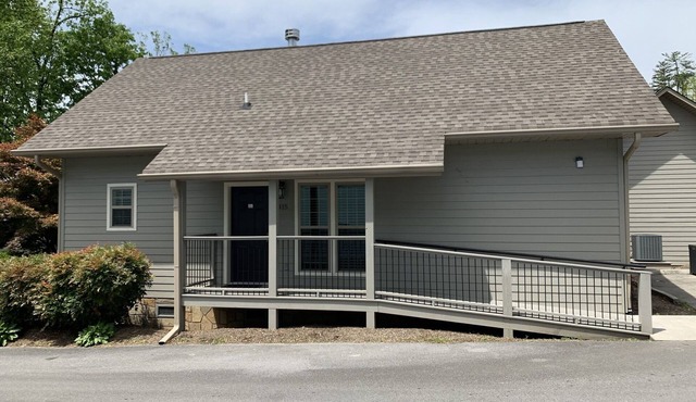 Carr's Northside Cottages - 3 Beds #415