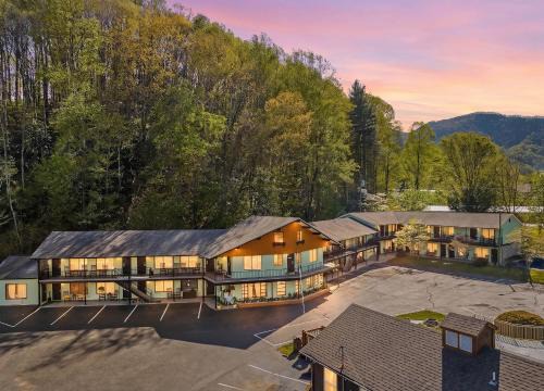 Castlewood Inn