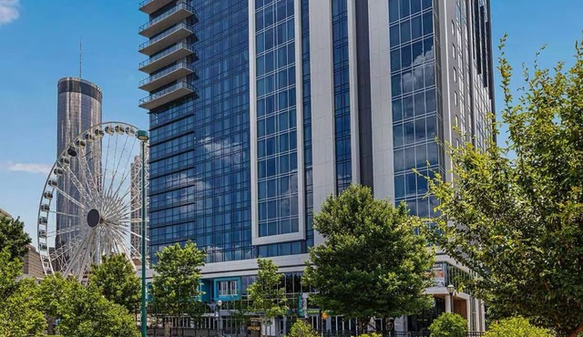 Centennial Park - Atlanta, Georgia. 3 Bedroom Condo.
