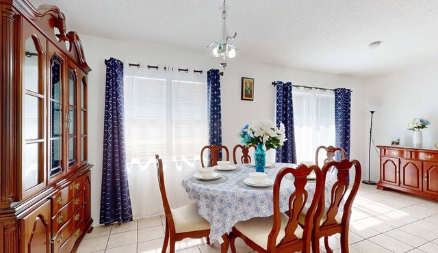 Centrally located dog friendly comfortable home with AC and WD