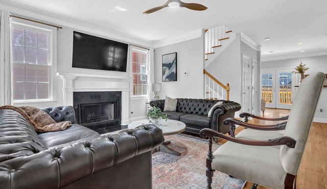 Charleston-Style Downtown Retreat