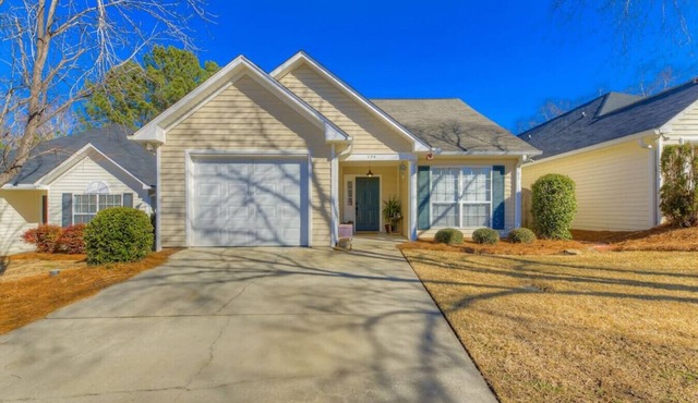 Charm on Clouser | 3BR 3BA in Irmo, SC