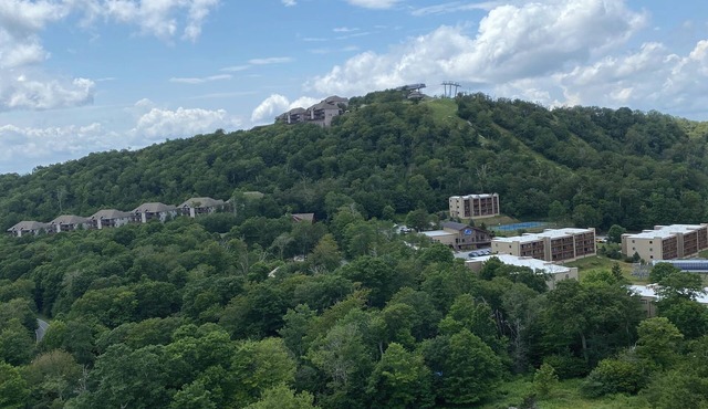 Charming 2-bedroom condo with fitness room and WiFi in fabulous Sugar Mountain