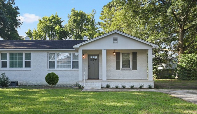 Charming 2-bedroom house in fabulous Charleston