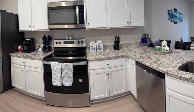 Charming 3-bedroom house in marvelous Charlotte with AC, WiFi