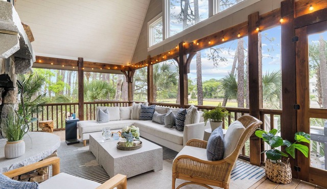 Charming cottage in popular neighborhood